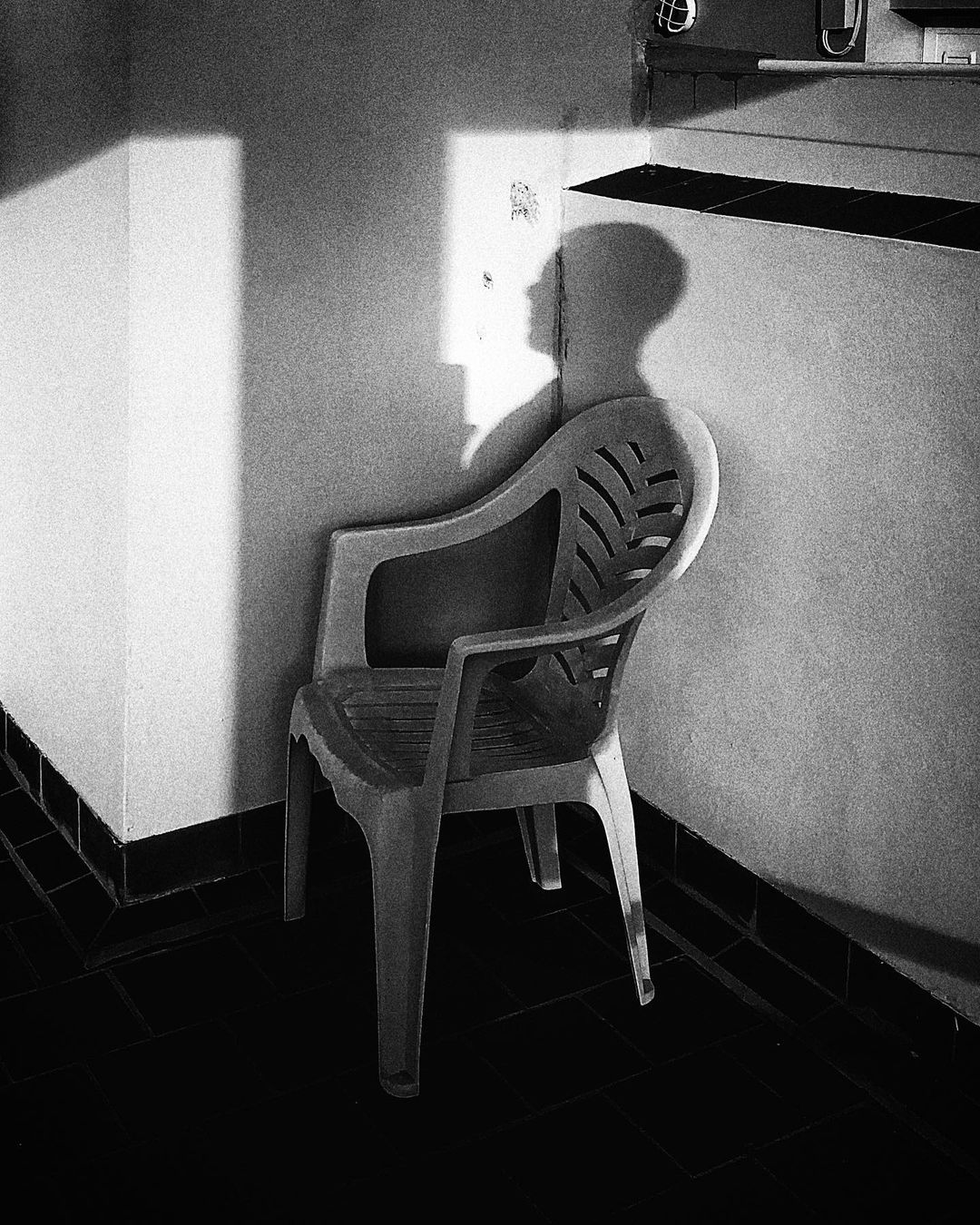 Dominic Dähncke Playfully Messes with Light and Shadows